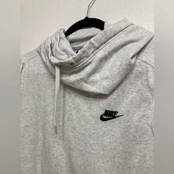 💙 ✨ Amazing deal!✨ Nike Women’s Cowl Neck sweatshirt in Gray - size L - Picture 2 of 5